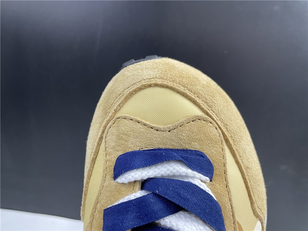 sacai x Nike VaporWaffle 3.0 Z DD1875-200