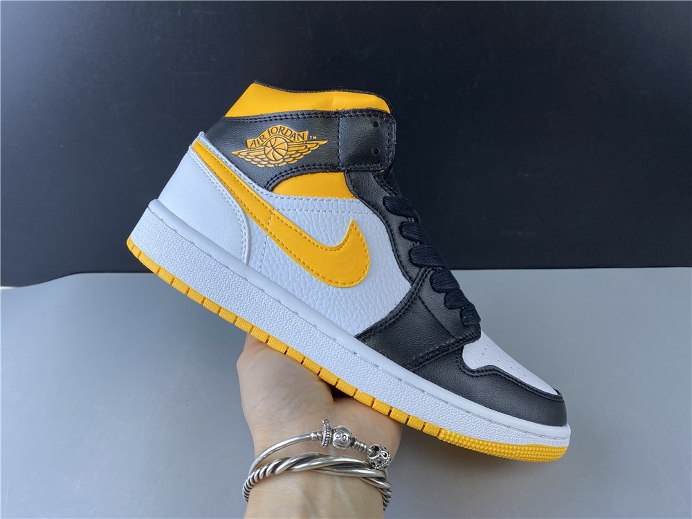 Air Jordan 1 Mid  SE CV5276 107