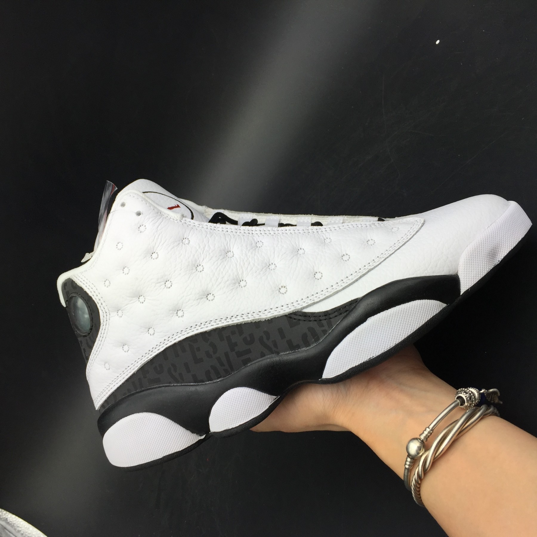 AIR JORDAN 13 RETRO SNGL DAY "LOVE AND RESPECT" black/ white mens 888164-112