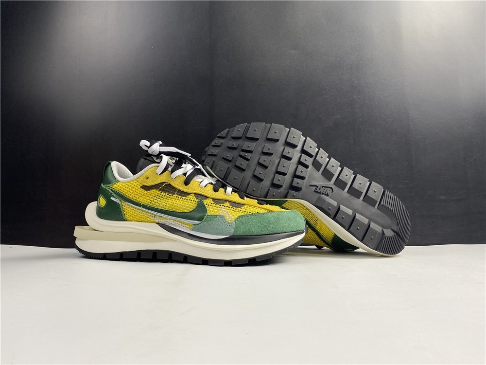 Sacai x Nike VaporWaffle “Tour Yellow” CV1363-700