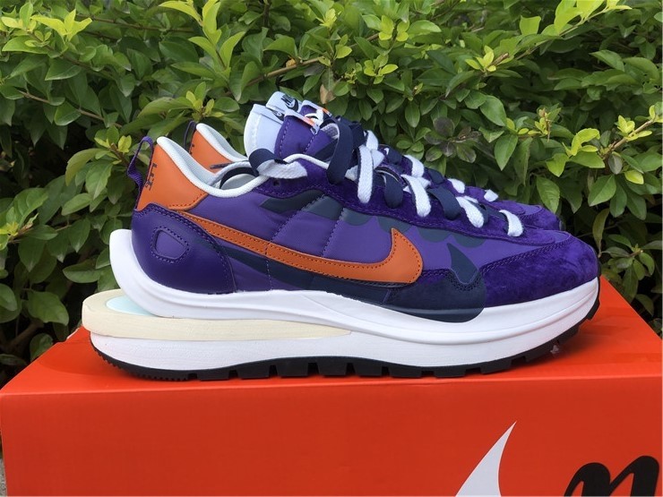 Sacai x Nike VaporWaffle DD1875-200