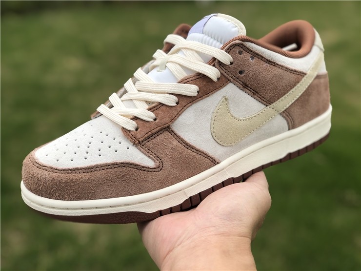 Nike Dunk Low PRM "Medium Curry" DD1390-100