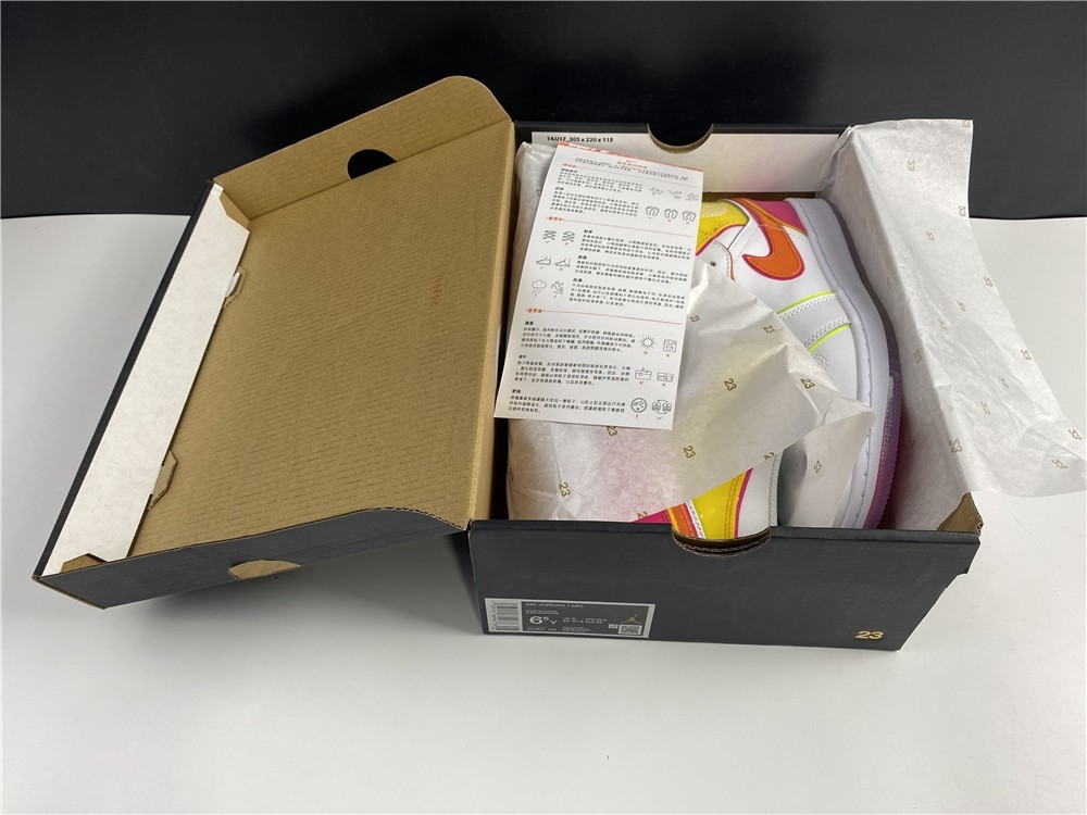 Air Jordan 1 Low “Palm Tree” CK3022-107