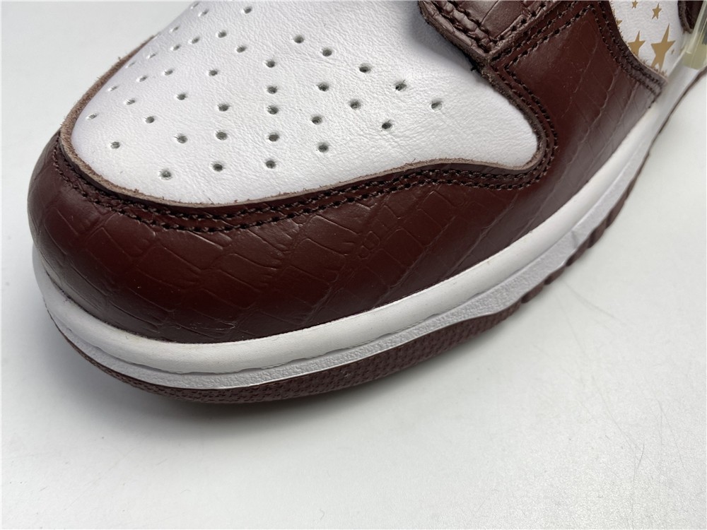 S*p*e x Nike SB Dunk Low DH3228-100