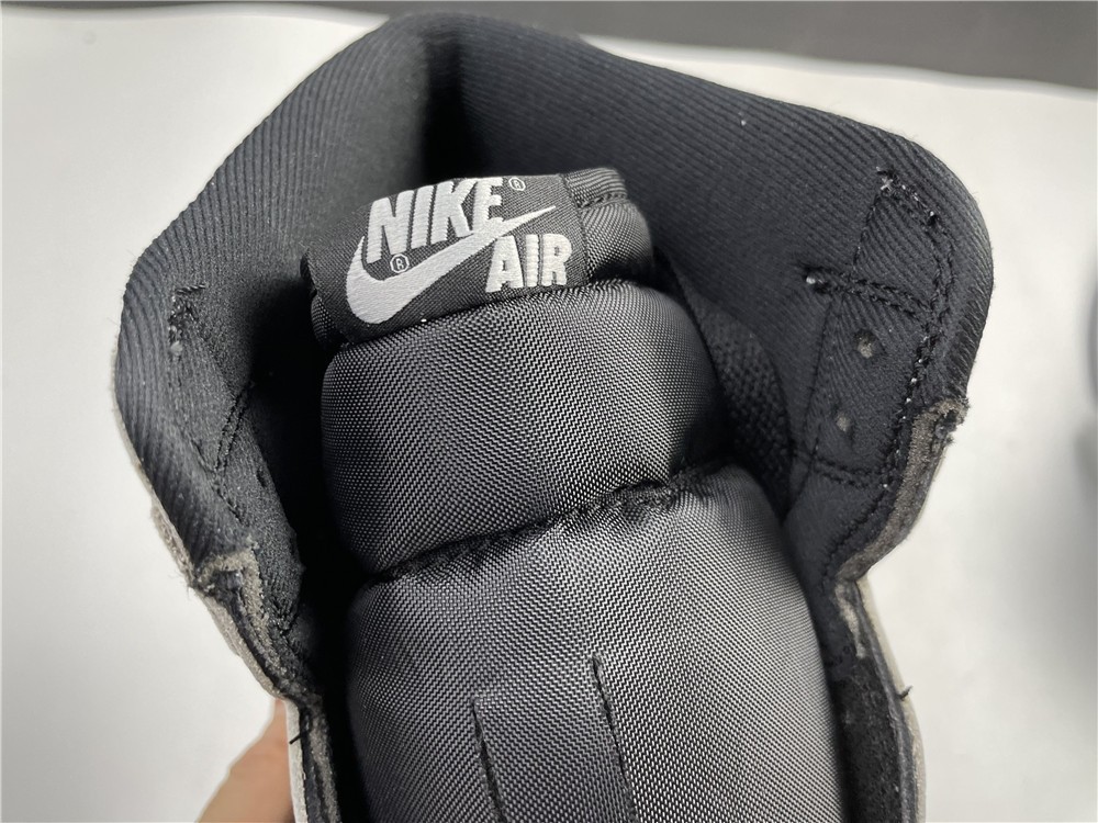 Air Jordan 1 High OG “Shadow 2.0” 555088-035 T