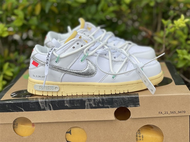 OFF-WHITE x Futura x Nike Dunk Low DM1602-127