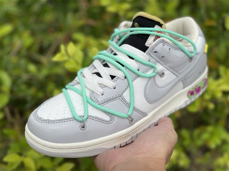 Off-White x Nike Dunk Low DM1602-114