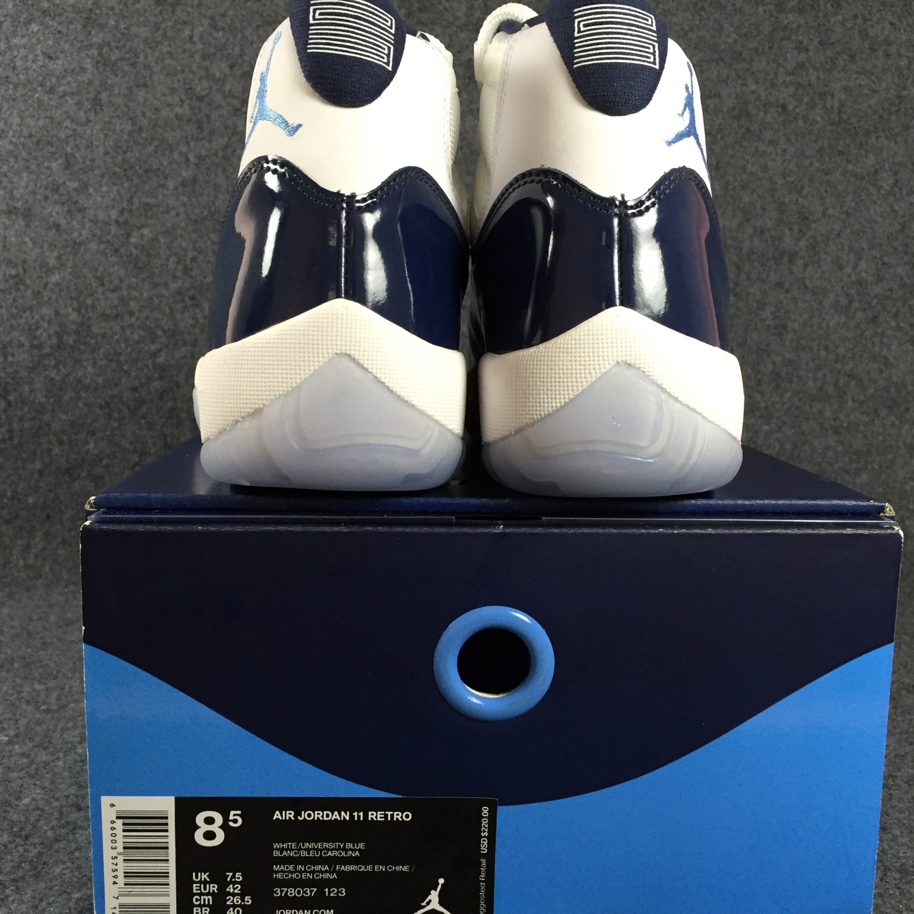 AIR JORDAN 11 RETRO "WIN LIKE