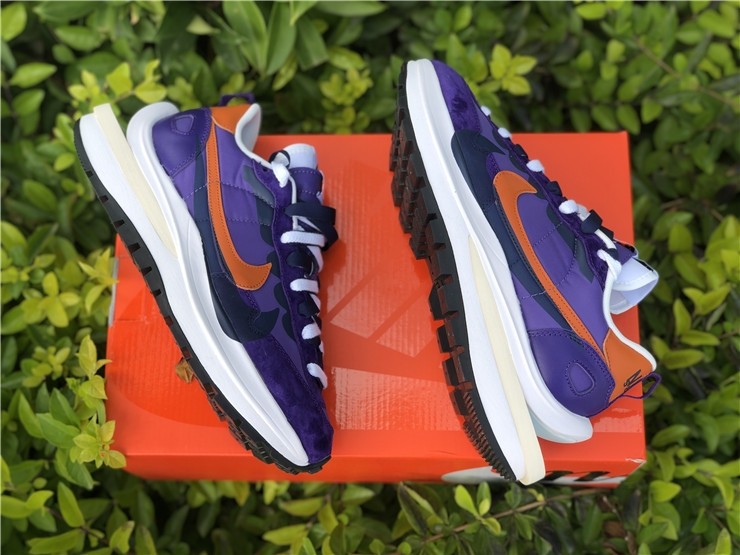 Sacai x Nike VaporWaffle DD1875-200