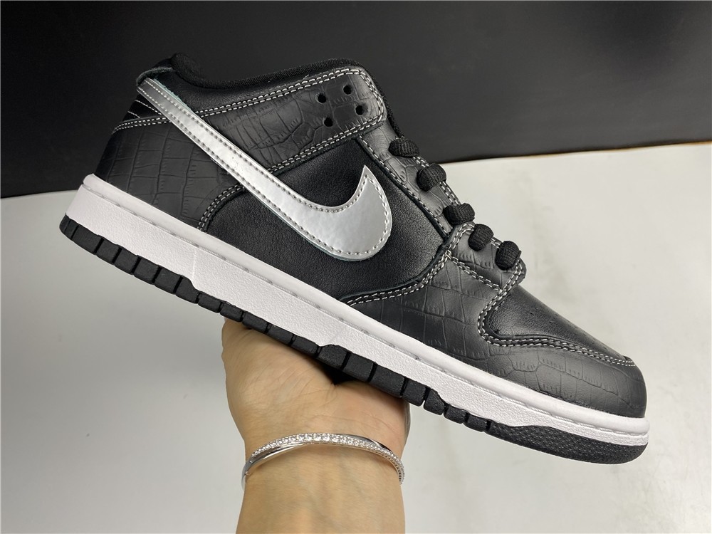 Nike SB Dunk Low BV1310-001