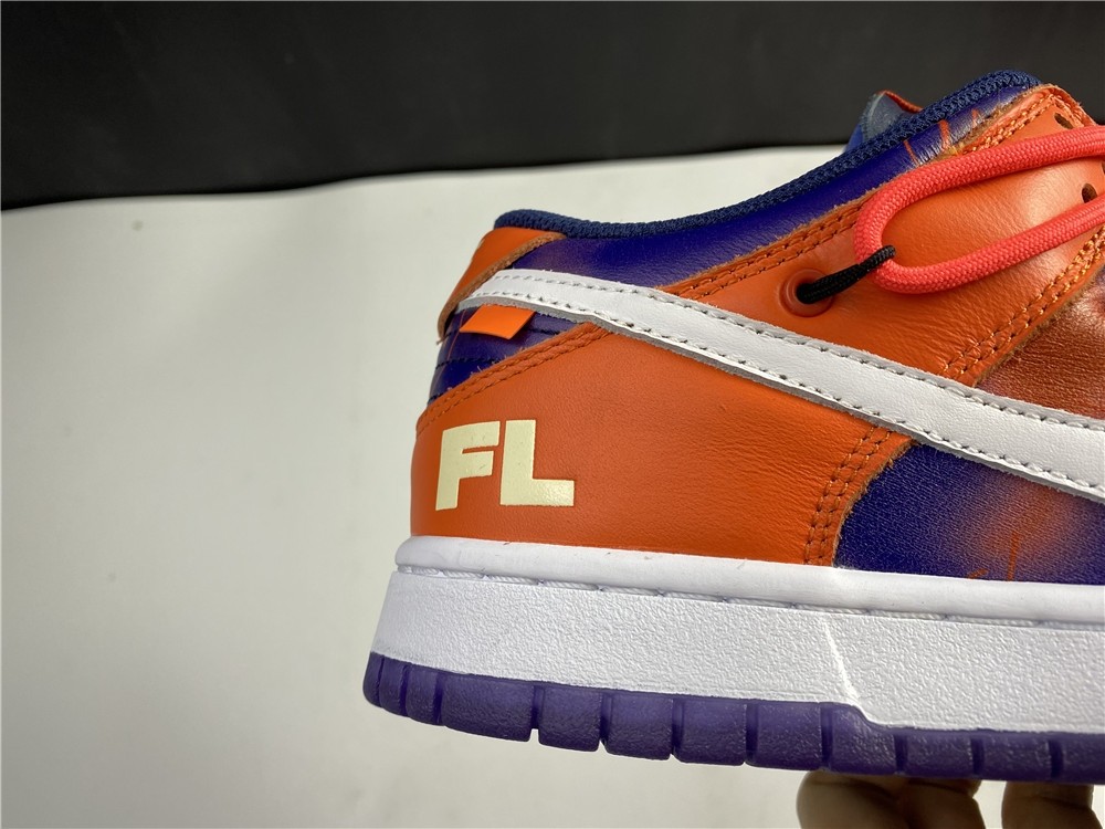 Nike DUNK LOW X OW X FL CT0856-801