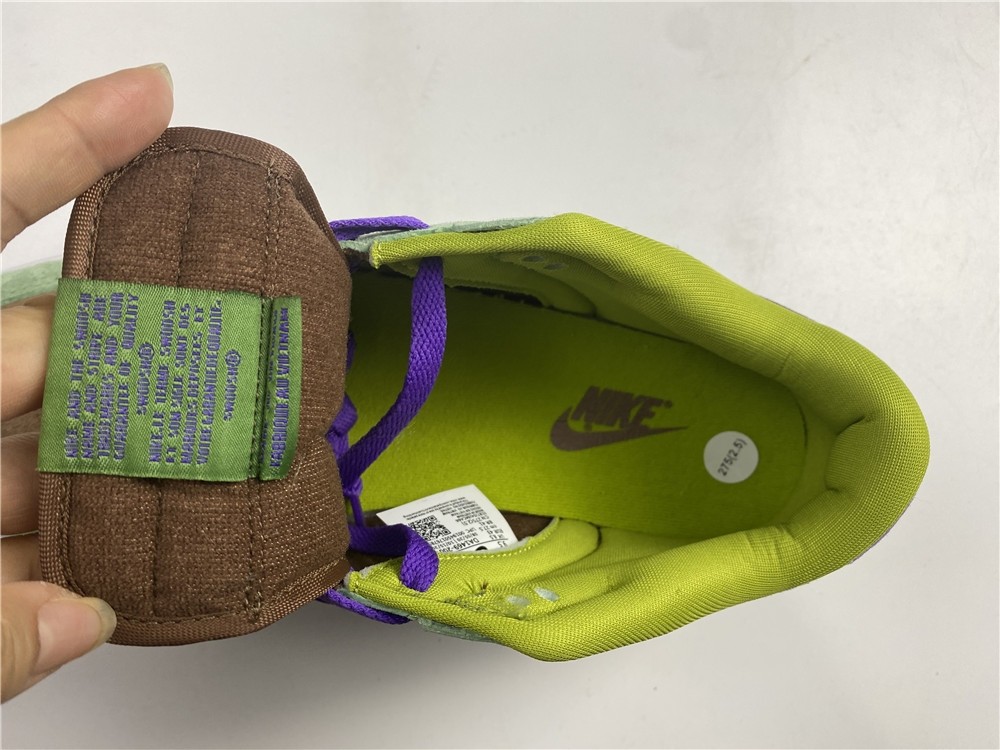 Nike SB Dunk Low SP “Veneer” DA1469-200