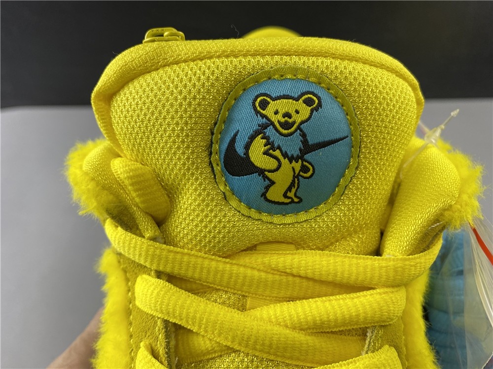 Grateful Dead x Nike SB Dunk Low“ Yellow Bear” CJ5378-700