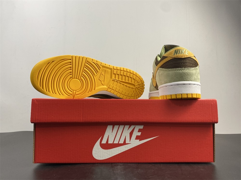 Dunk Low "Dusty Olive" DH5360-300