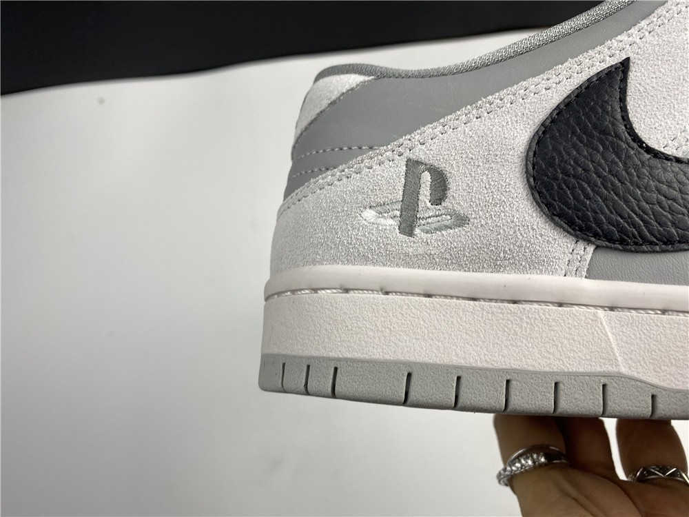 Travis Scott x PlayStation x NK SB Dunk Low BQ6817-101