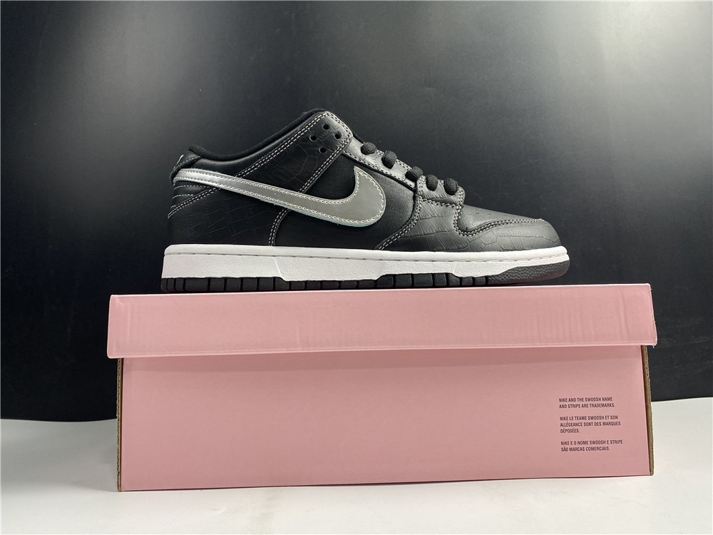 Nike SB Dunk Low BV1310-001