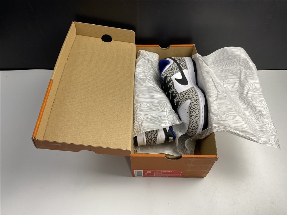 S*p*e × Nike SB Dunk Low “Black Cement" 304292-131
