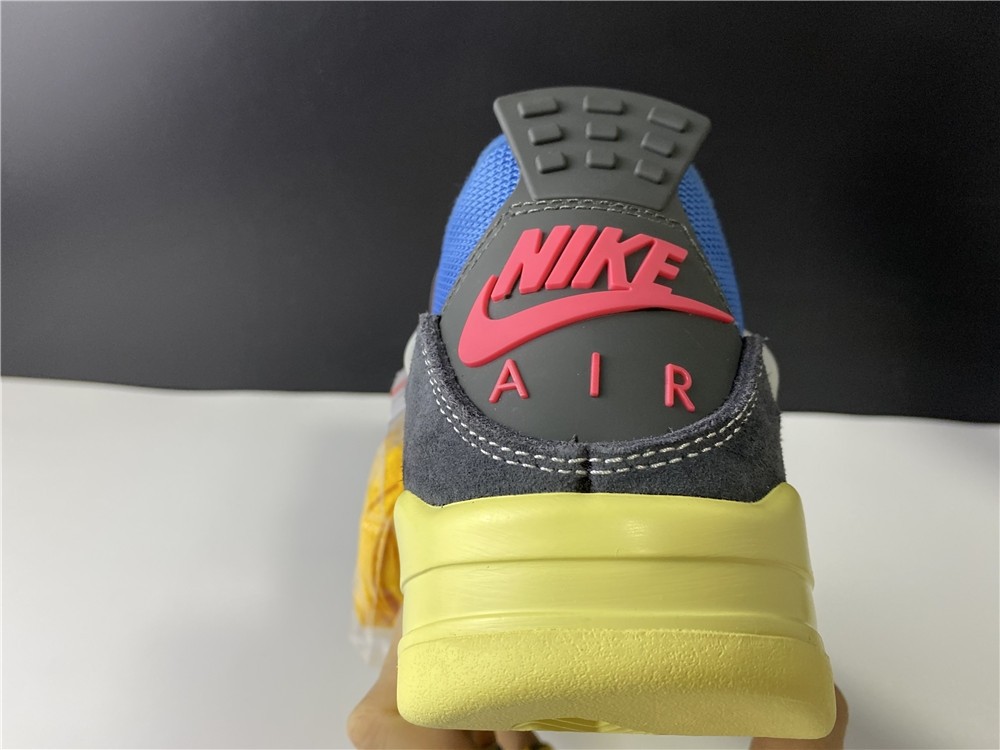 Air Jordan 4 Retro Union Off Noir - DC9533-001