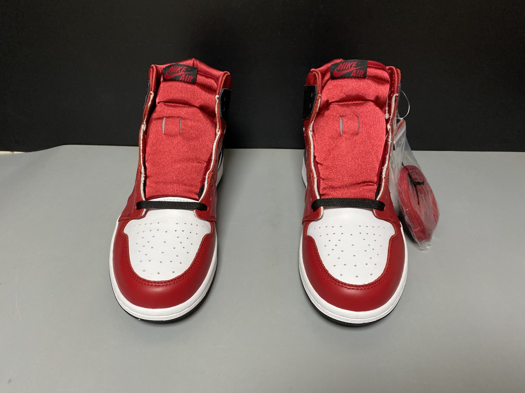 AIR JORDAN 1 HIGH OG “SATIN SNAKE” CD0461-601