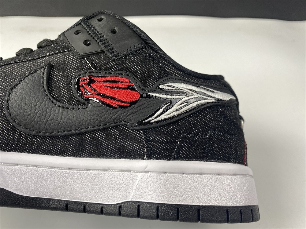 Wasted Youth x Nike Dunk SB Low “Black” DD8386-001