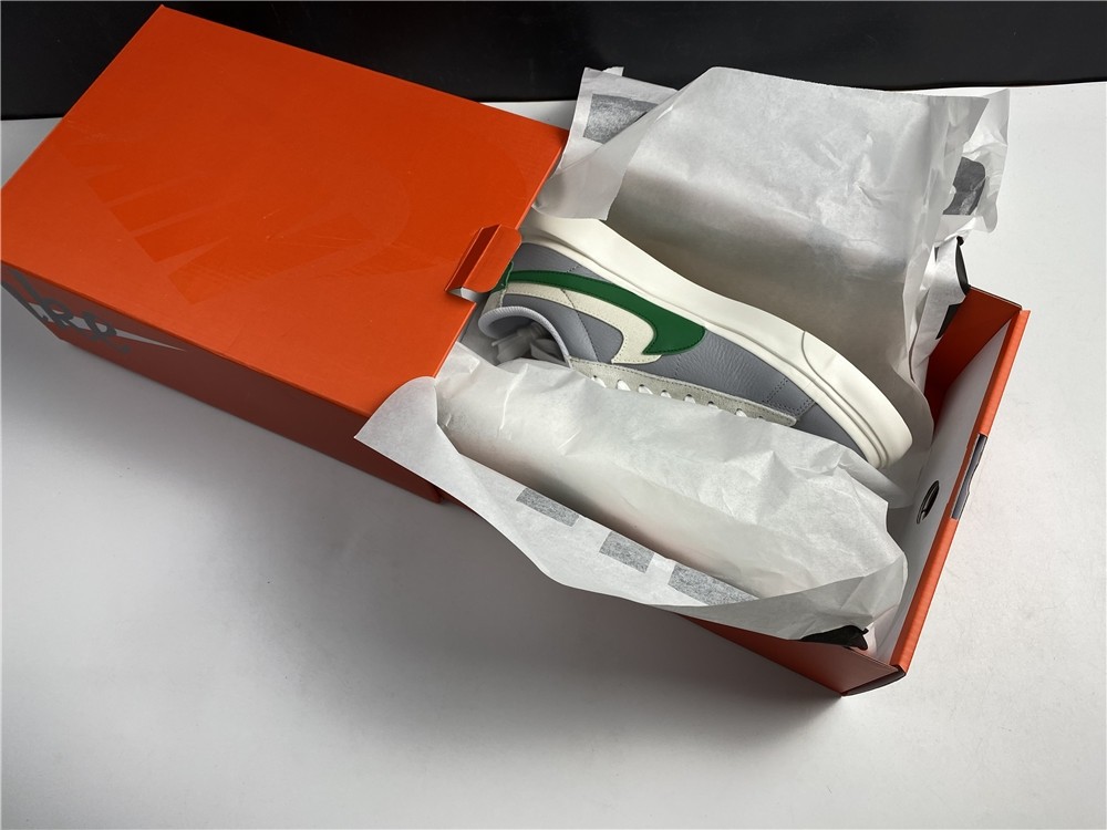 Sacai x Nike Blazer Low BV0076-403