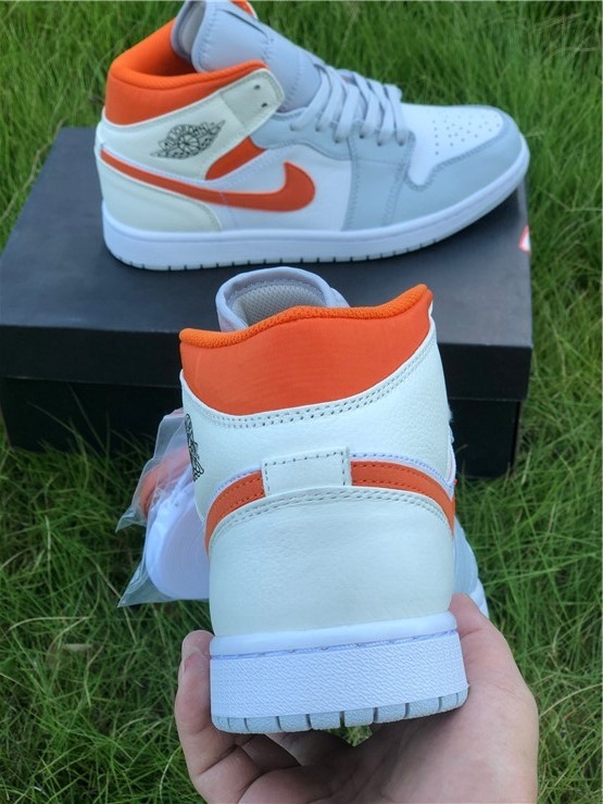 Air Jordan 1 Mid CW7591-100