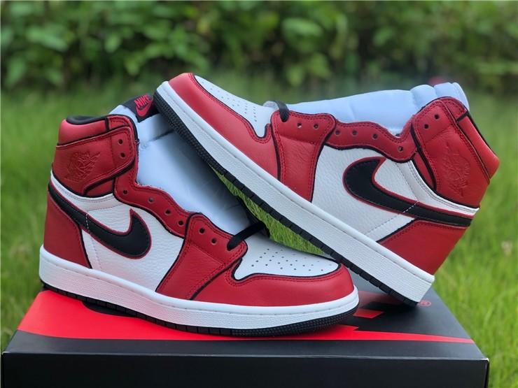 Air Jordan 1 Bloodline 2.0 555088-129