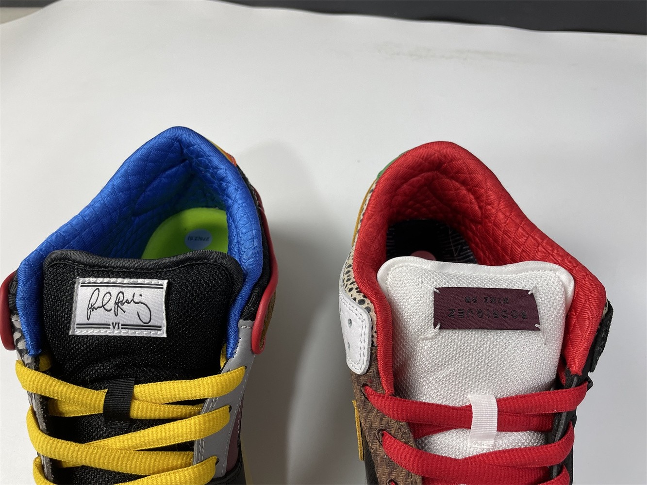 Nike SB Dunk Low”Snkrs" Dunk CZ2239-600