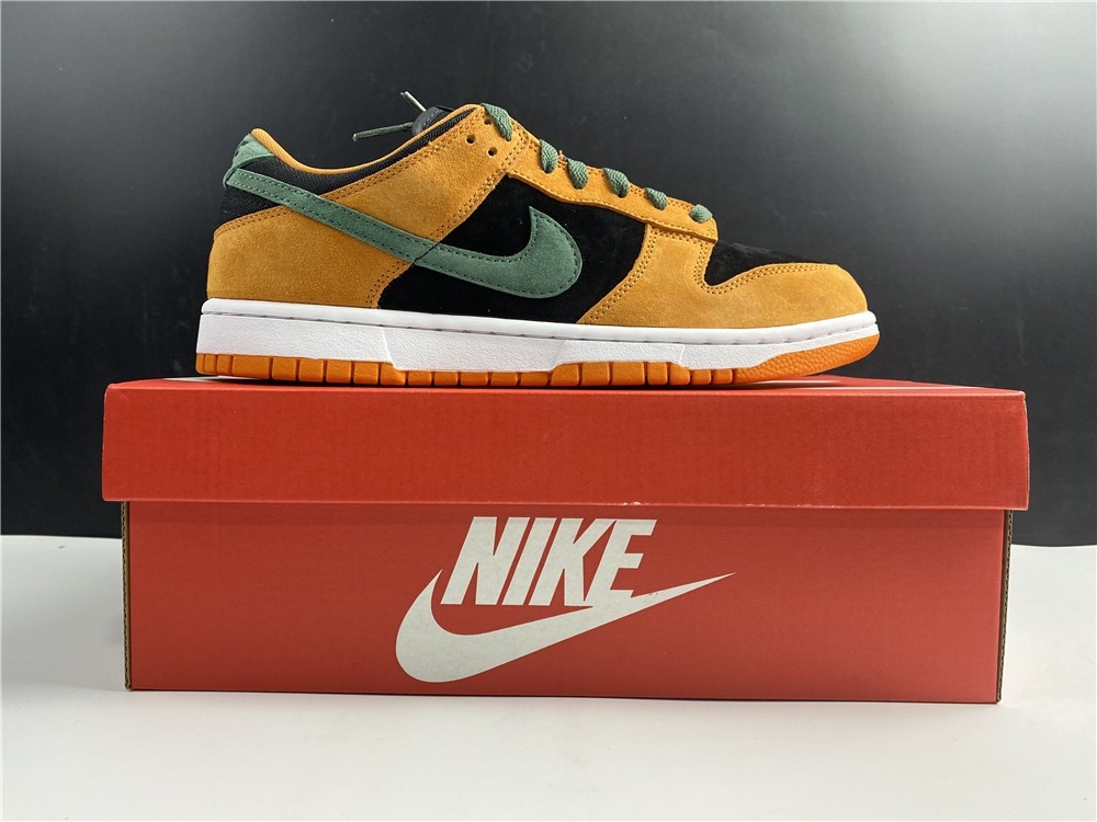 Nike Dunk Low SP “Ceramic” DA1469-001
