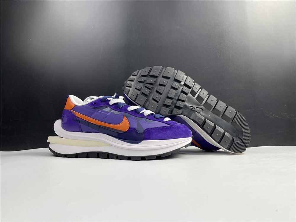 sacai x Nike VaporWaffle 3.0 P DD1875-500