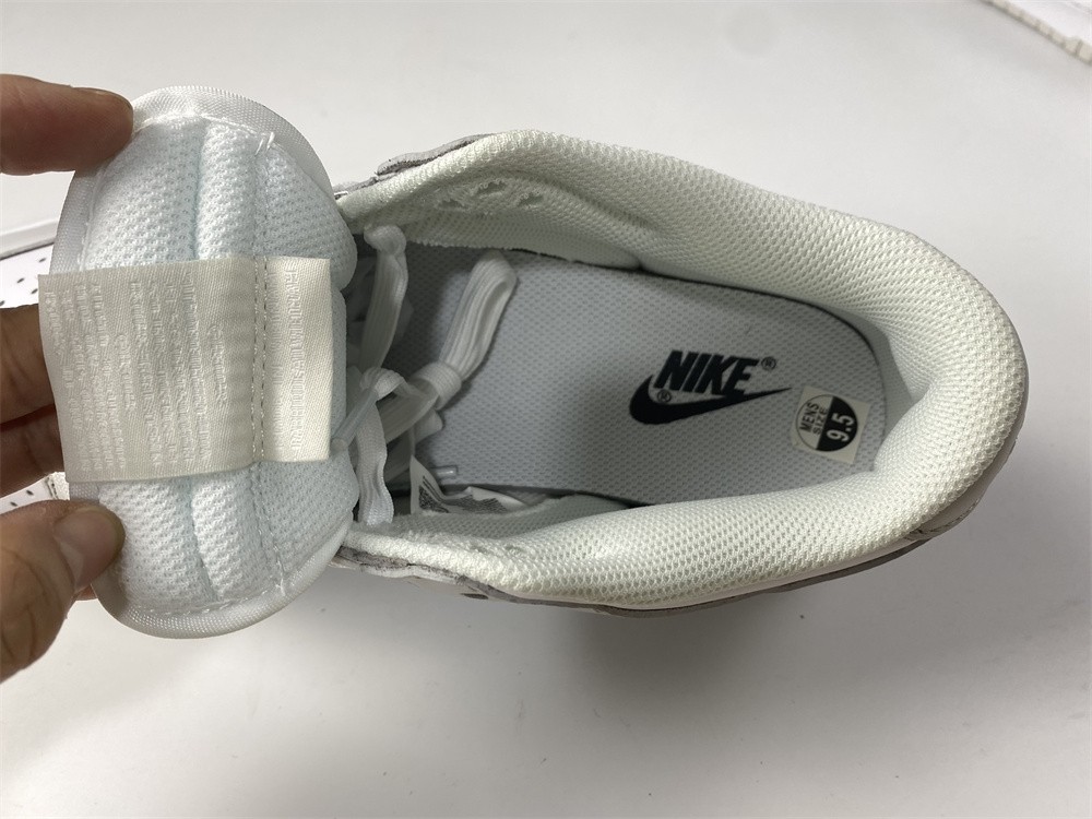 Nike Dunk Low WMNS “Photon Dust” DD1503-103