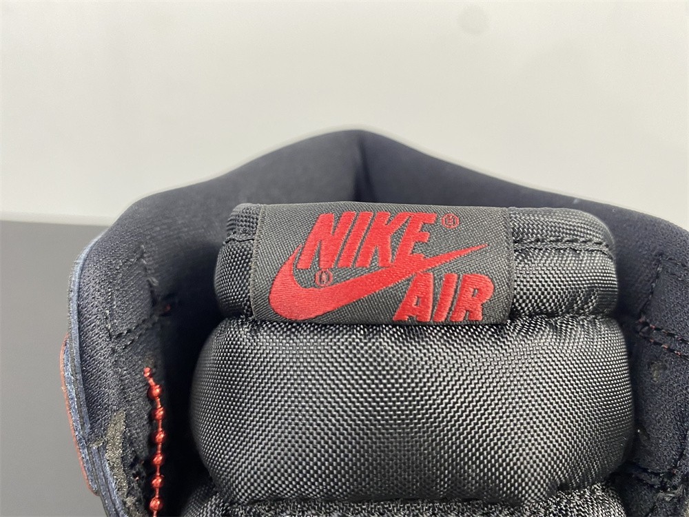 AIR JORDAN 1 HIGH OG