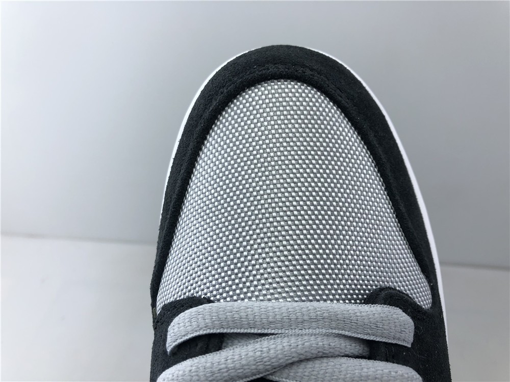 Nike SB ZOOM DUNK LOW PRO 854866-001