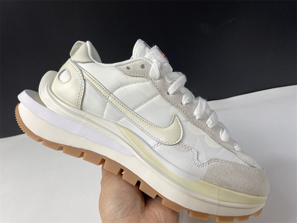 Nike regasus vaporrly SP x Sacai DD1875-100