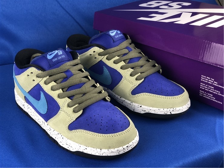 Nike SB Dunk Low “Celadon” BQ6817-301