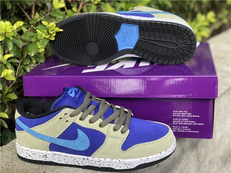 Nike SB Dunk Low “Celadon” BQ6817-301