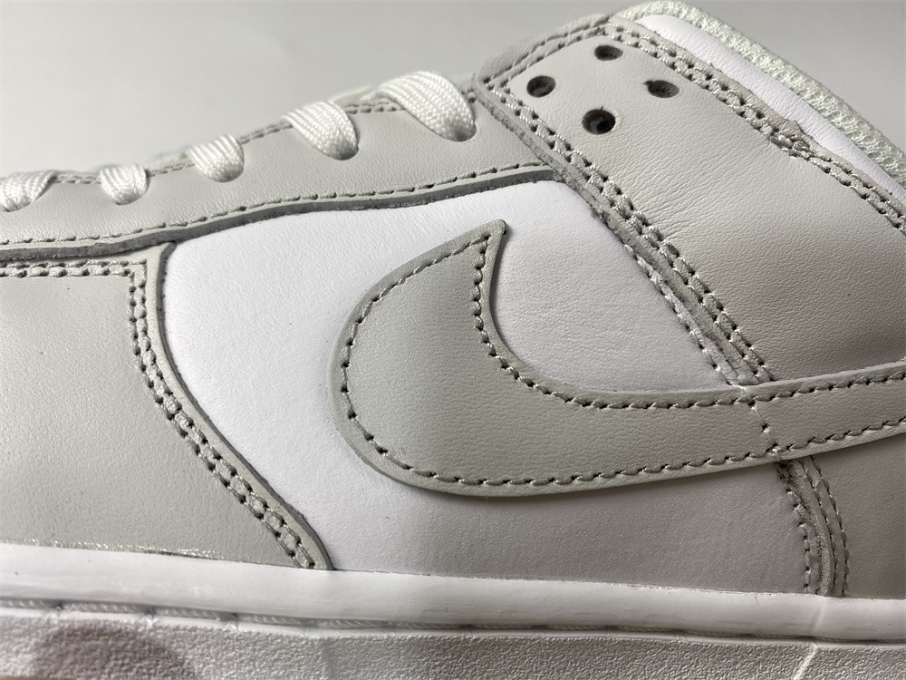 Nike Dunk Low WMNS “Photon Dust” DD1503-103