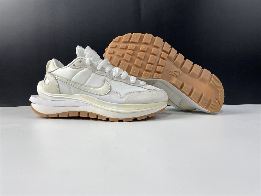 Nike regasus vaporrly SP x Sacai DD1875-100