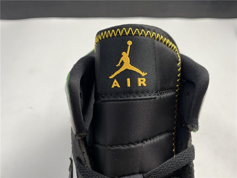 Air Jordan 1 MID SE 852542-101