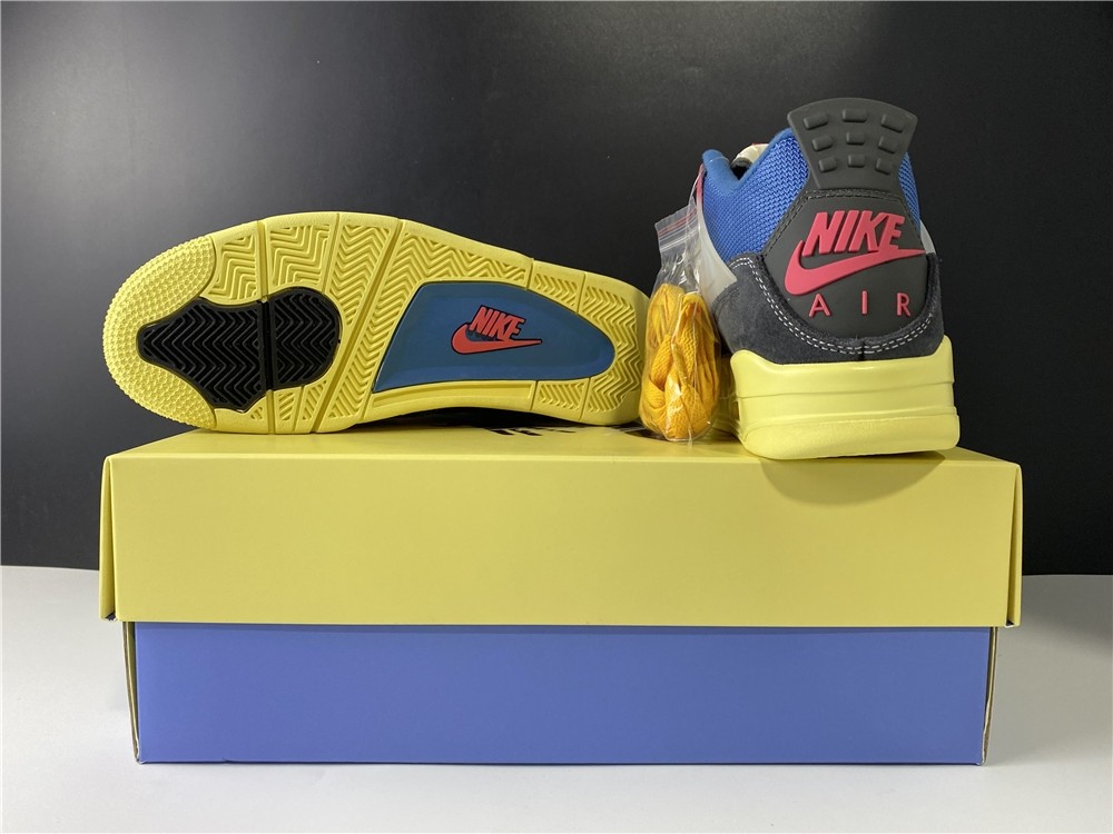 Air Jordan 4 Retro Union Off Noir - DC9533-001