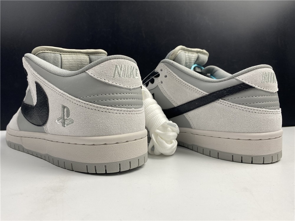 Travis Scott x PlayStation x NK SB Dunk Low BQ6817-101