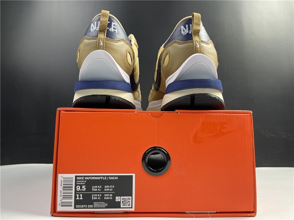 sacai x Nike VaporWaffle 3.0 Z DD1875-200