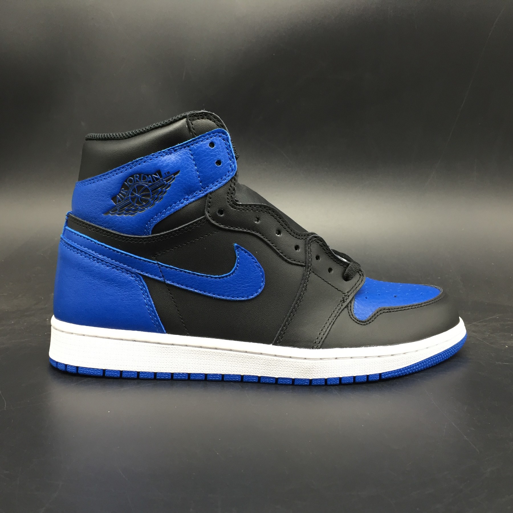 Air Jordan 1 Retro High OG 2017 Royal Blue 555088-007