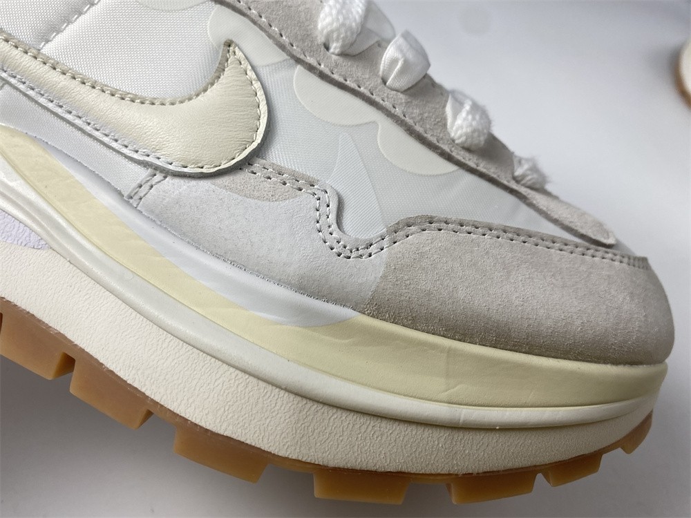 Nike regasus vaporrly SP x Sacai DD1875-100