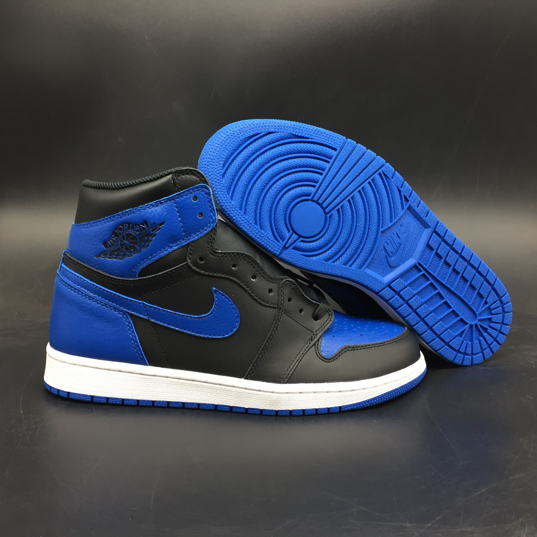 Air Jordan 1 Retro High OG 2017 Royal Blue 555088-007