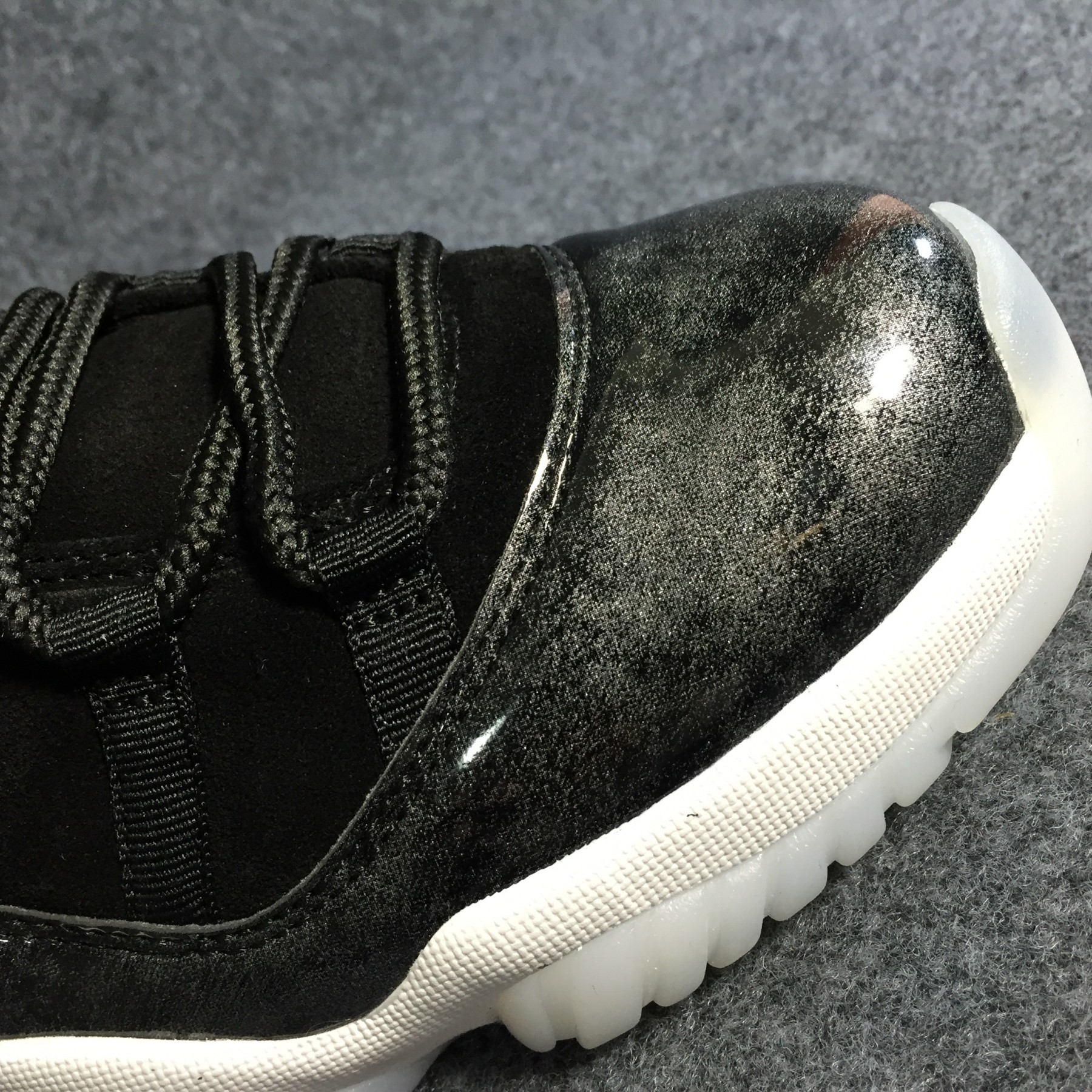 AIR JORDAN 11 RETRO LOW BG "BARON" 528895-010