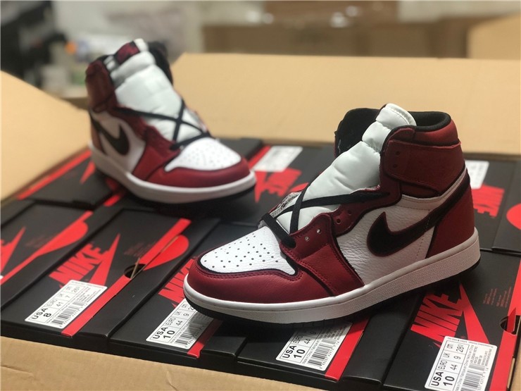 Air Jordan 1 Bloodline 2.0 555088-129
