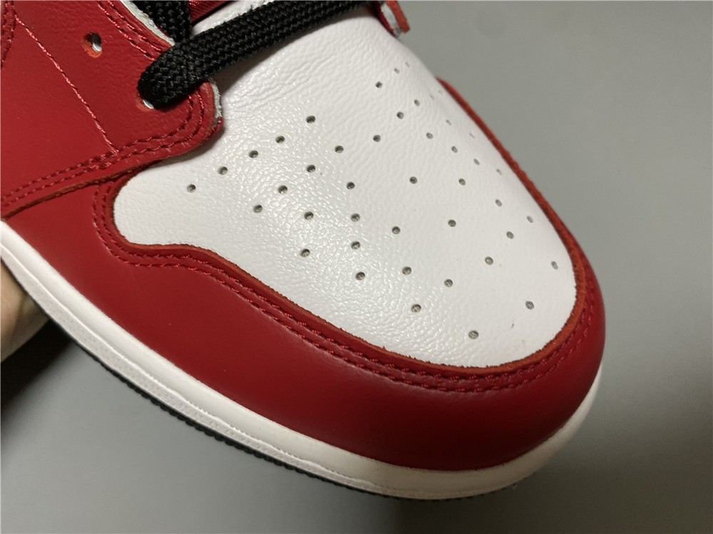 AIR JORDAN 1 HIGH OG “SATIN SNAKE” CD0461-601