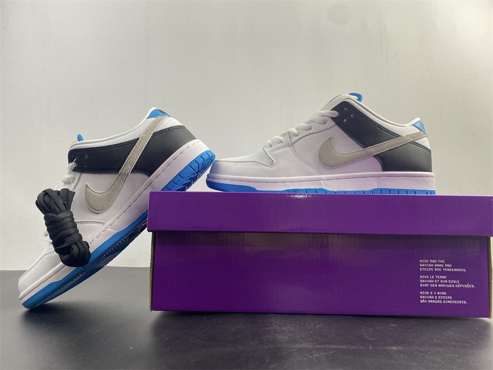 Nike SB Dunk Low Laser Blue BQ6817-101
