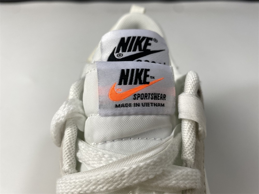 Nike regasus vaporrly SP x Sacai DD1875-100
